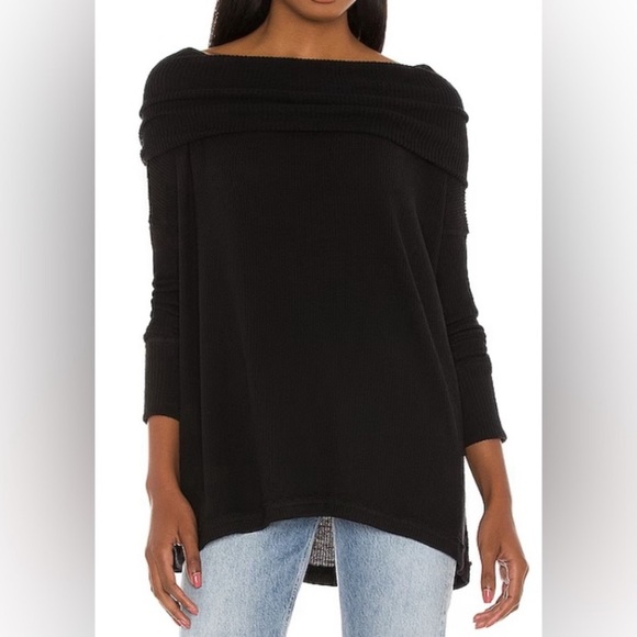 We the free Black Women's Poncho long sleeve Sweater - Picture 4 of 9